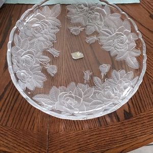 14" round crystal platter